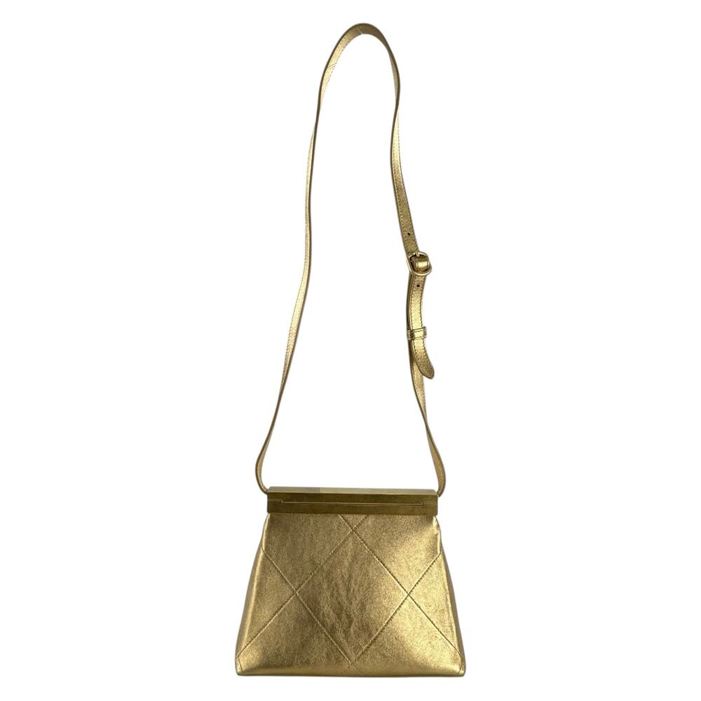 Chanel Matelassé Kiss Lock Frame Shoulder Bag - Picture 2 of 16